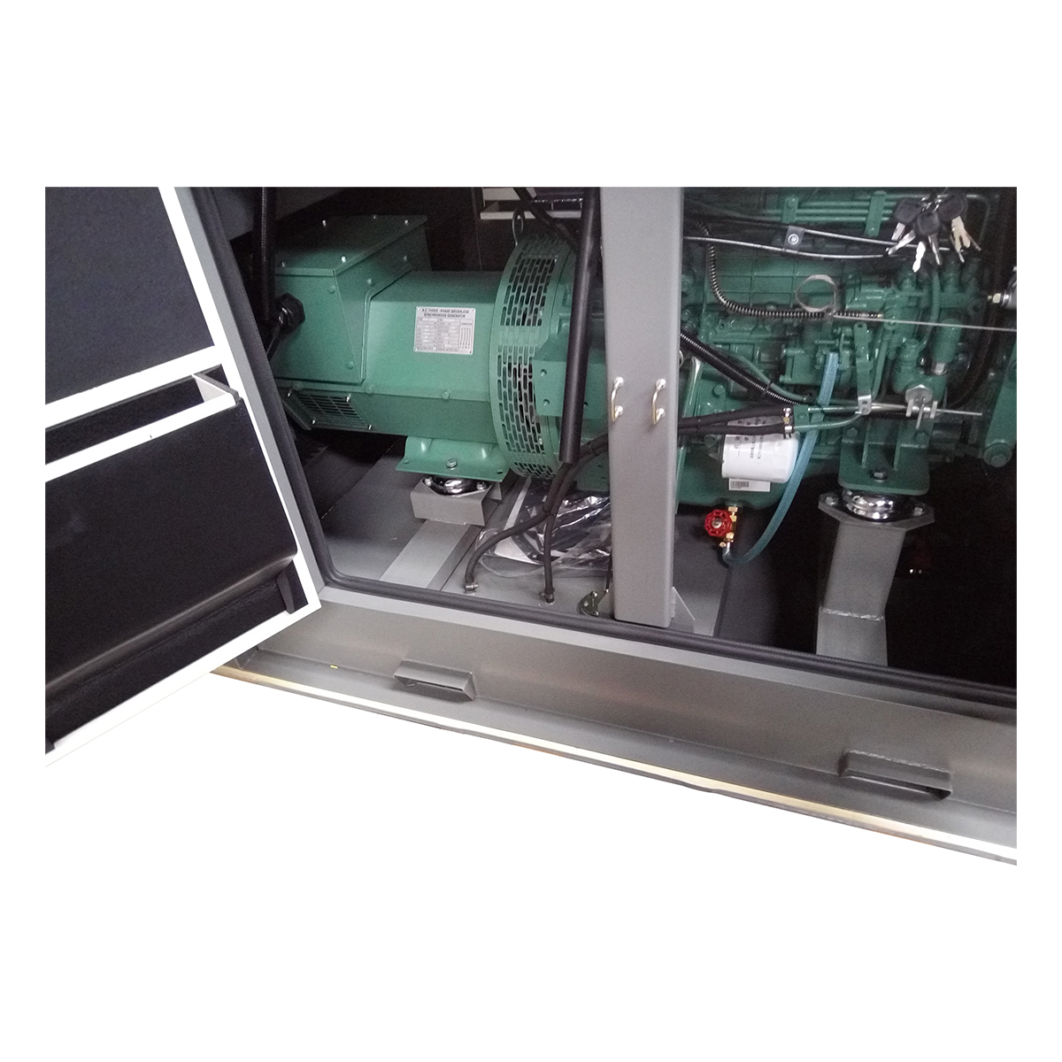 Gerador de Energia a Diesel Trifásico 380 V 35 kVA TDMG40SE3-380 - Toyama 254-013 - Imagem 3