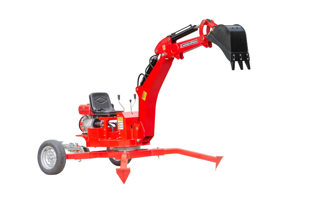 Escavadeira EG 36153 – 360° • 15 HP Kawashima